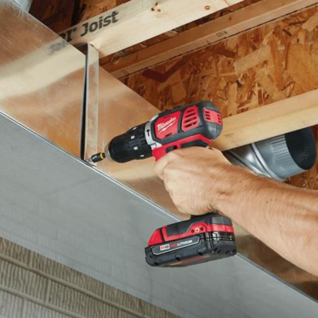 TALADRO PERCUTOR/DESTORNILLADOR COMPACTO M18&trade; DE 1/2" - 2607 MILWAUKEE 05