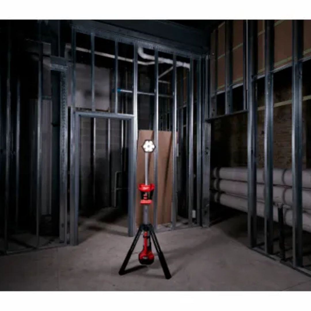 TORRE DE LUZ LED M18&trade; ROCKET&trade; (2130-20) MILWAUKEE 03